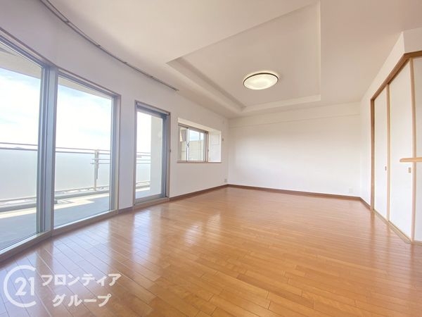京阪東ローズタウン・ファインガーデンあゆみヶ丘Ｂ棟　中古マ…