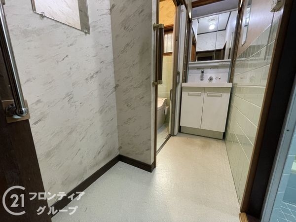 京都市伏見区深草南明町の中古一戸建て