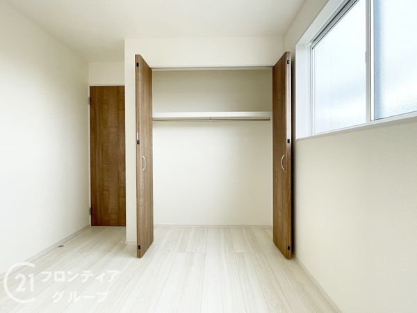 八幡市八幡小西　新築一戸建て　１期　全１区画