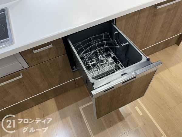 京都市山科区御陵岡町　新築一戸建て