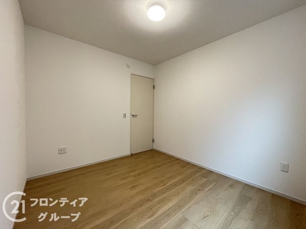 京都市山科区御陵岡町　新築一戸建て