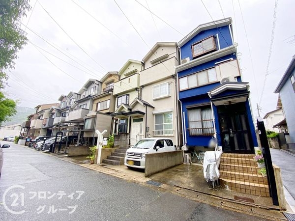 京都市伏見区石田大受町の中古一戸建て