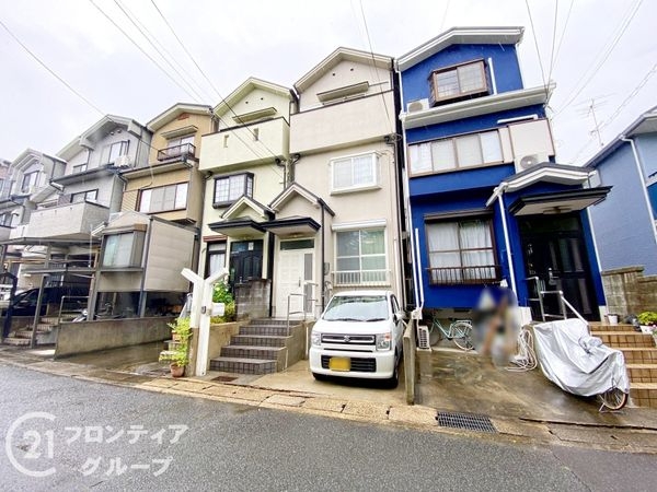 京都市伏見区石田大受町の中古一戸建て