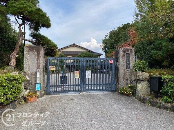 ジオ京都嵯峨嵐山　中古マンション(京都市立嵯峨小学校)