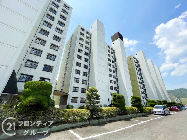 嵐山ロイアルハイツ３号棟　中古マンション