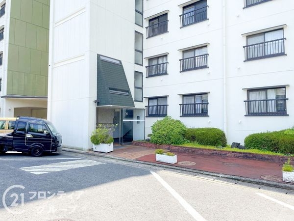 嵐山ロイアルハイツ３号棟　中古マンション