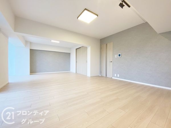 嵐山ロイアルハイツ３号棟　中古マンション