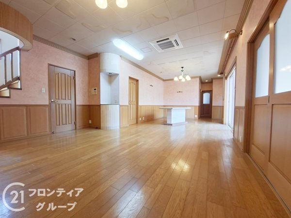 八幡市男山吉井の中古一戸建て