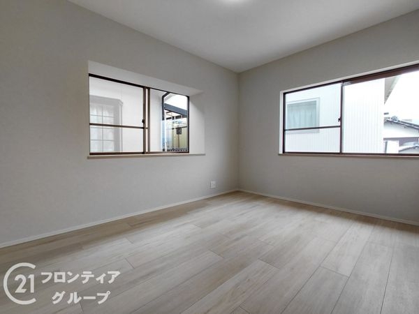 向日市寺戸町新田の中古一戸建て