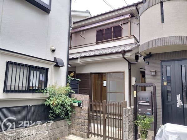 向日市寺戸町新田 中古一戸建て