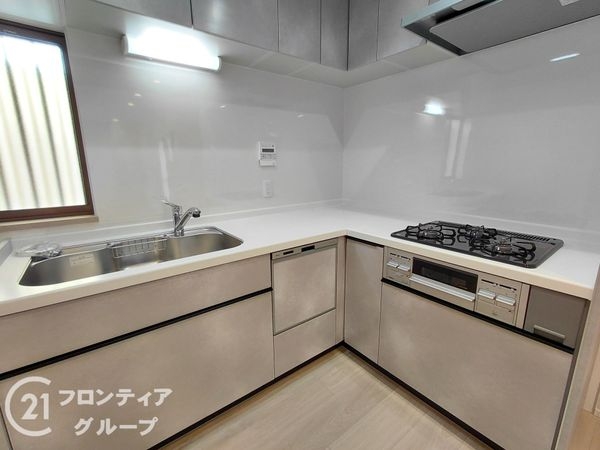 向日市寺戸町新田　中古一戸建て