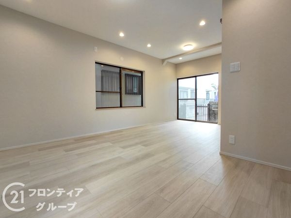 向日市寺戸町新田の中古一戸建て