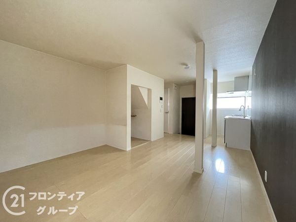 京都市伏見区羽束師菱川町　中古一戸建て