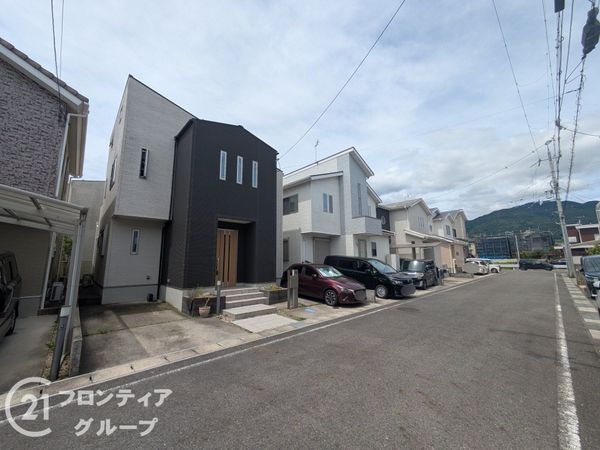 大津市比叡辻１丁目の中古一戸建て