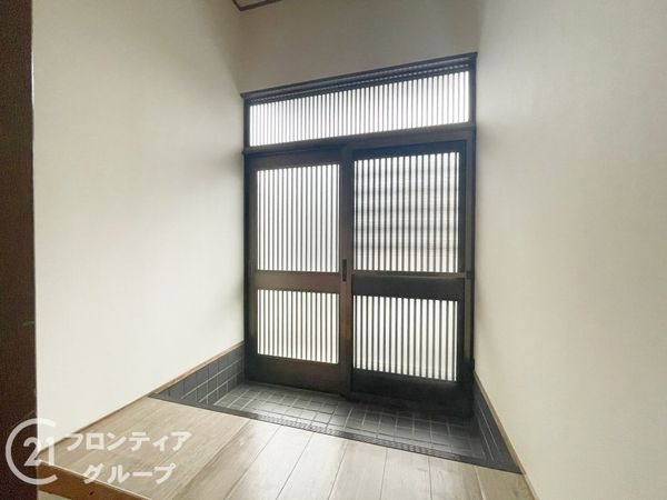 宇治市開町の中古一戸建て