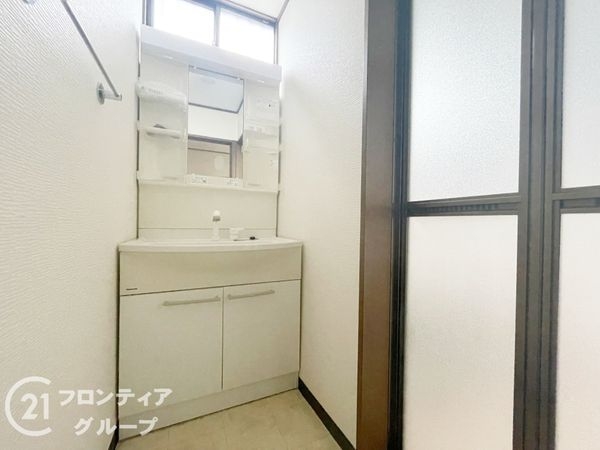 宇治市開町の中古一戸建て