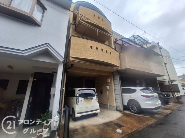 京都市伏見区深草越後屋敷町の中古一戸建て