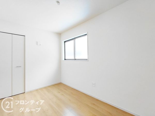 京都市伏見区深草仙石屋敷町　新築一戸建て　１期　２号棟