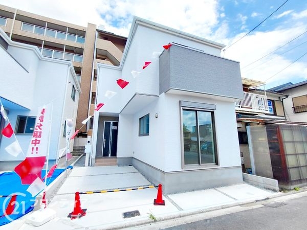 京都市伏見区深草仙石屋敷町　新築一戸建て　１期　２号棟