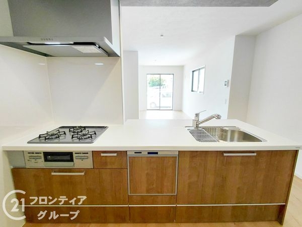 京都市伏見区深草仙石屋敷町　新築一戸建て　１期　２号棟