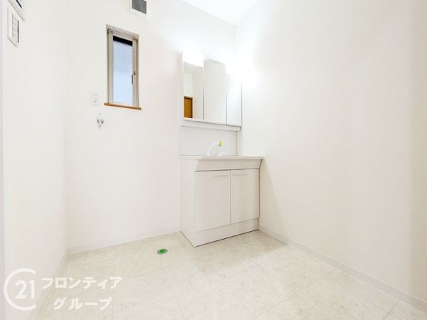 大津市石山寺４丁目の中古一戸建て