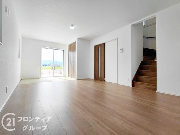 京都市伏見区久我御旅町　新築一戸建て　第１　２号棟