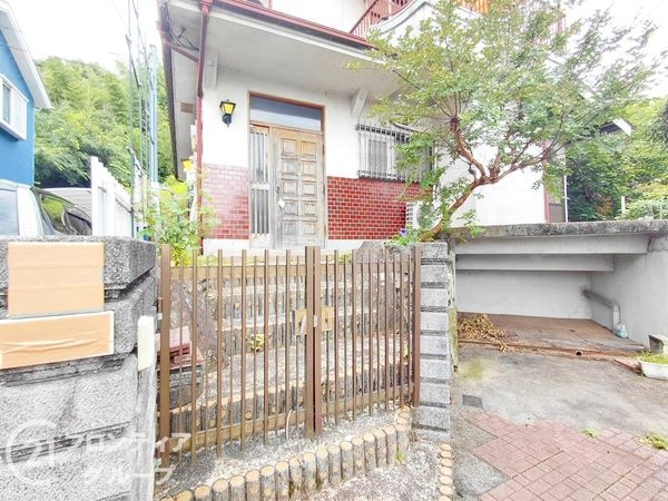 八幡市美濃山宮ノ背の中古一戸建て
