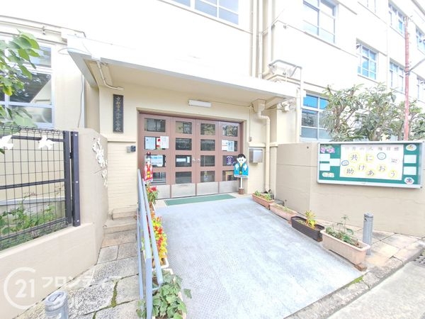 レックスアベニュー四条大宮　中古マンション(京都市立洛中小学校)