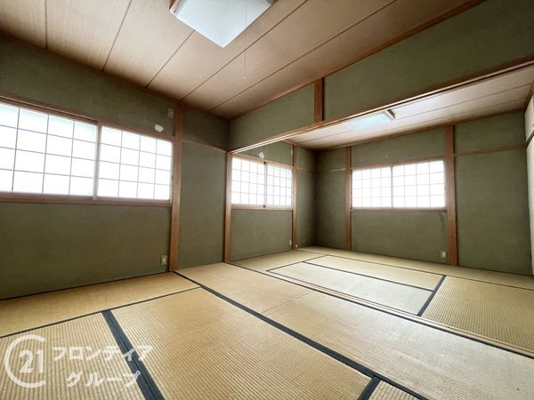 京都市伏見区深草越後屋敷町の中古一戸建て