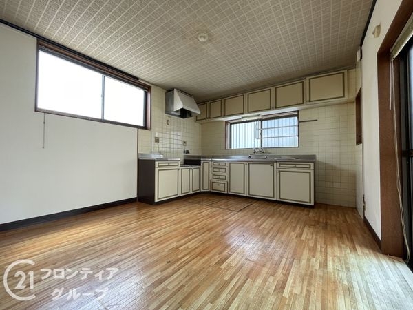 京都市伏見区深草越後屋敷町　中古一戸建て