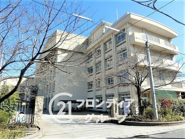 京都市山科区御陵岡ノ西町の中古一戸建て(花山中学校)