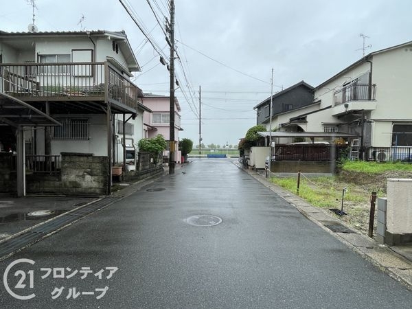 宇治市伊勢田町浮面　新築一戸建て　１期　１号棟
