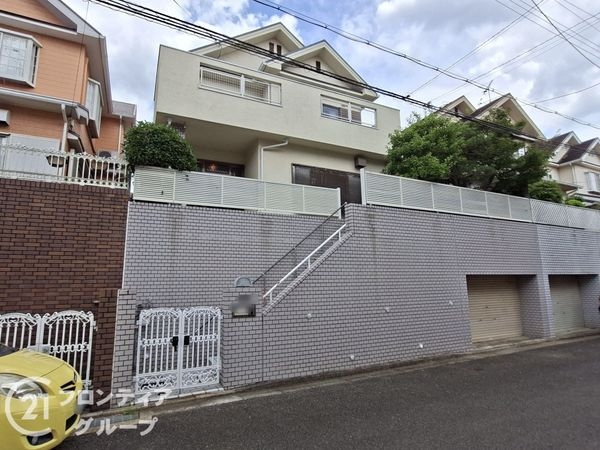 八幡市橋本興正　中古一戸建て