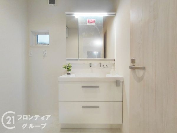 向日市鶏冠井町東井戸　新築一戸建て　１号棟