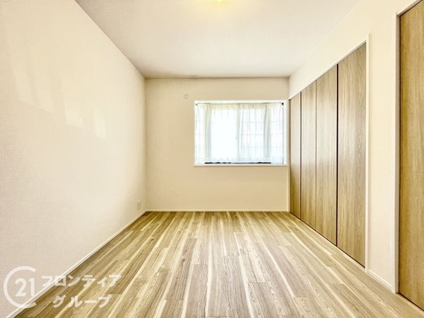 京都市西京区御陵峰ケ堂町２丁目の中古一戸建て