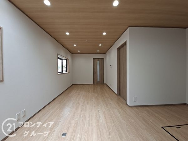 八幡市八幡神原の中古一戸建て