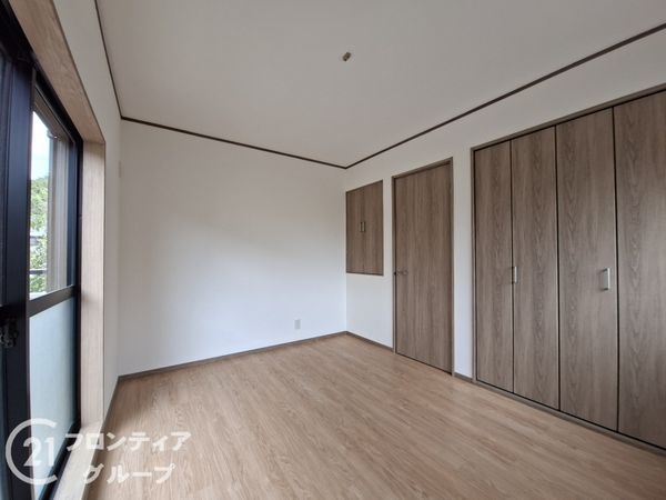 八幡市八幡神原の中古一戸建て
