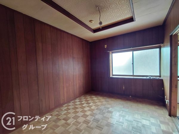 京都市山科区御陵鴨戸町の中古一戸建て