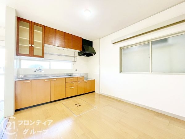 向日市物集女町中海道の中古一戸建て