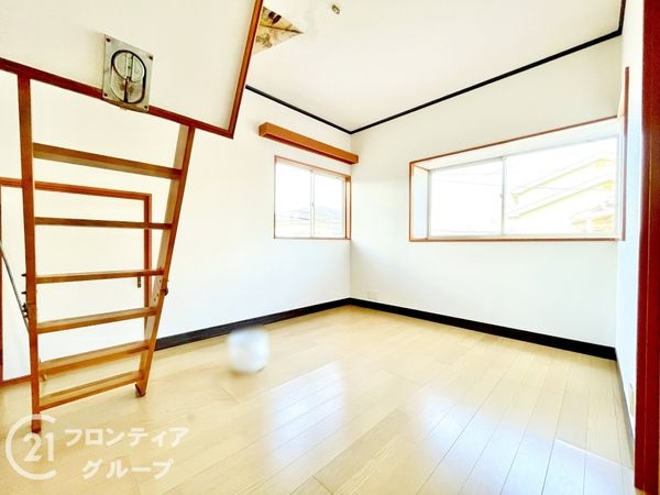 向日市物集女町中海道の中古一戸建て