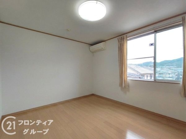 京都市山科区厨子奥苗代元町の中古一戸建て