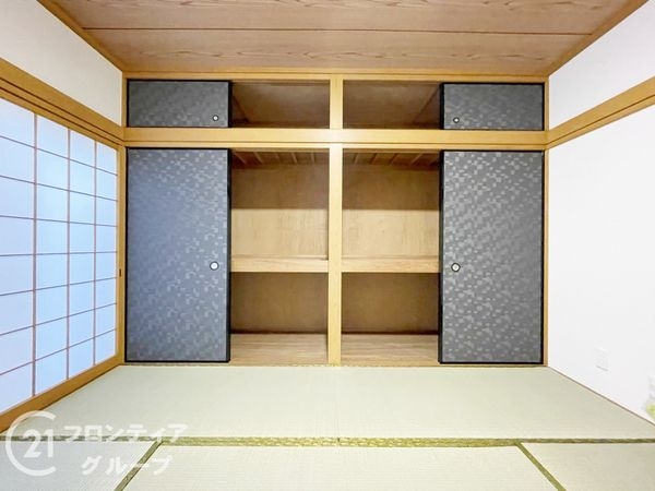 向日市上植野町の中古一戸建て