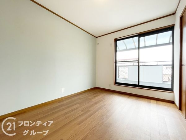 向日市上植野町の中古一戸建て