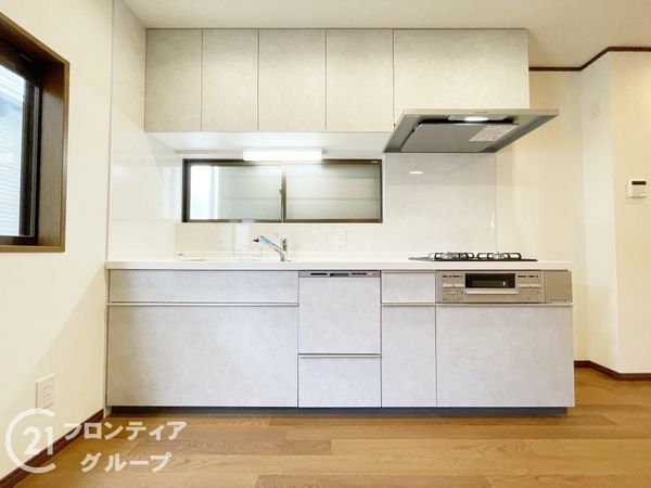 向日市上植野町　中古一戸建て