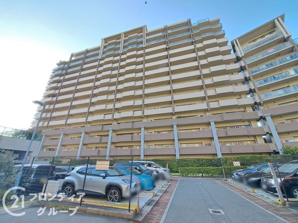 京阪東ローズタウン・ファインガーデンあゆみヶ丘Ｅ棟　中古マ…