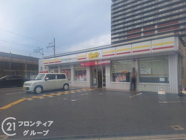 ブランズ六地蔵ユニハイム　中古マンション(デイリーヤマザキJR六地蔵駅前店)