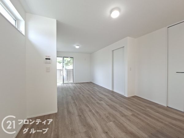 宇治市小倉町南浦　新築一戸建て　１号棟