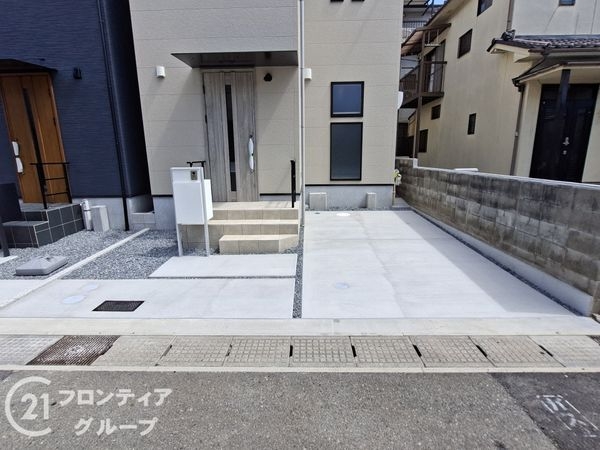 宇治市小倉町南浦　新築一戸建て　２号棟