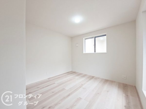 宇治市小倉町南浦　新築一戸建て　２号棟