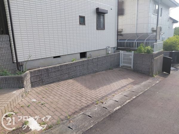 宇治市羽戸山３丁目の中古一戸建て